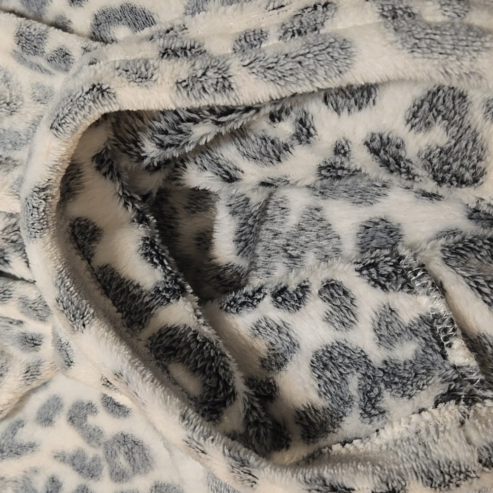 Wildfox Robe Size L/XL - Picture 4 of 7